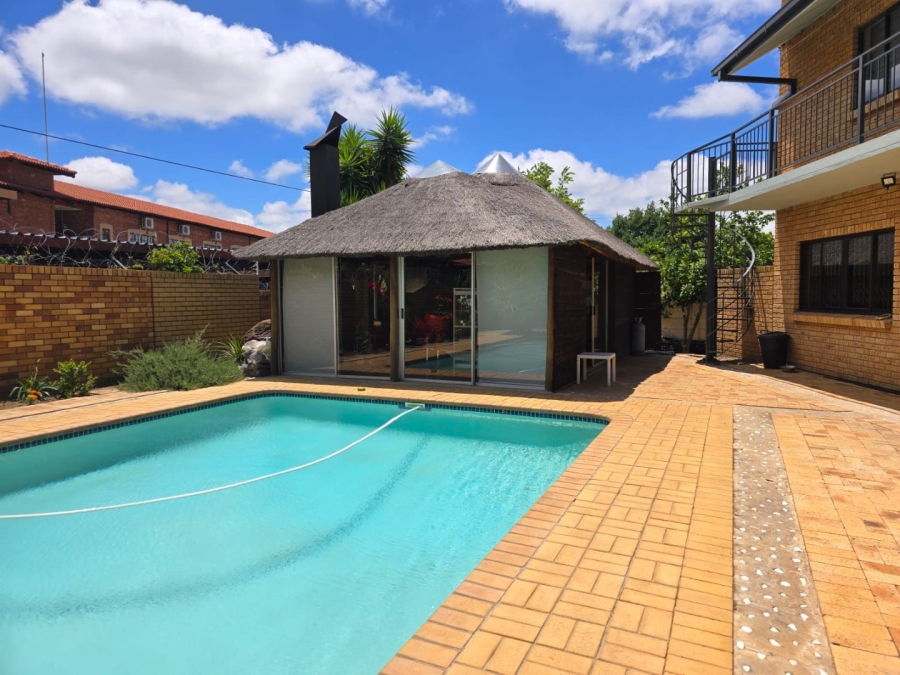 6 Bedroom Property for Sale in Dan Pienaar Free State